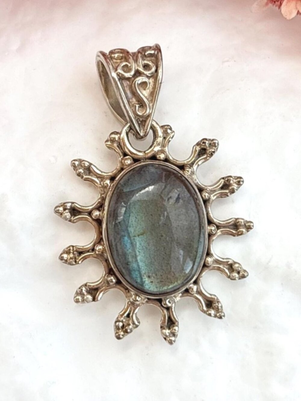 Labradorite Solitaire Sun Ray Beaded Oval Sterling Silver Vintage 925 Pendant
